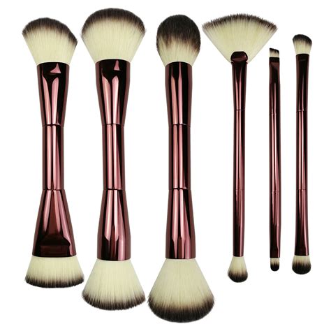 dual ended eyeshadow brush.